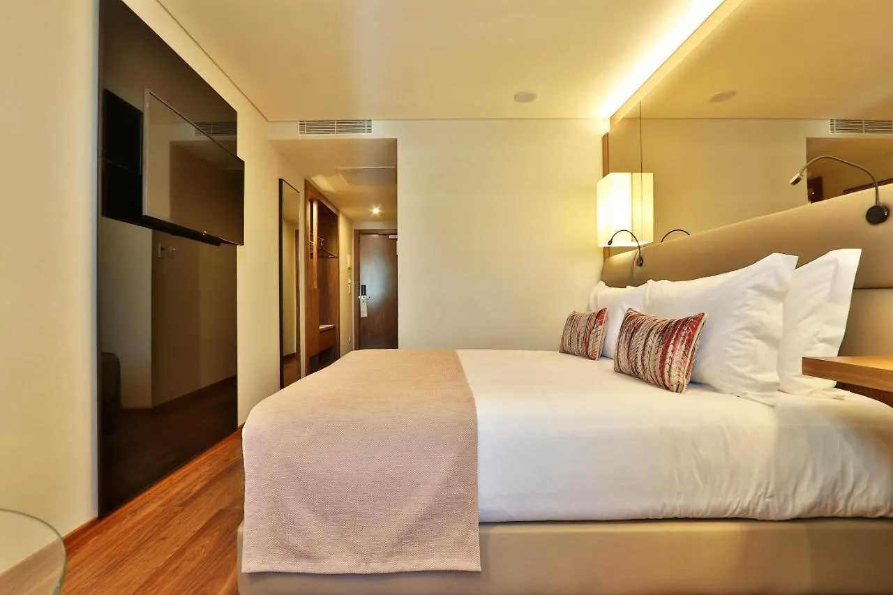Turim Iberia Hotel Lisbon 4*,